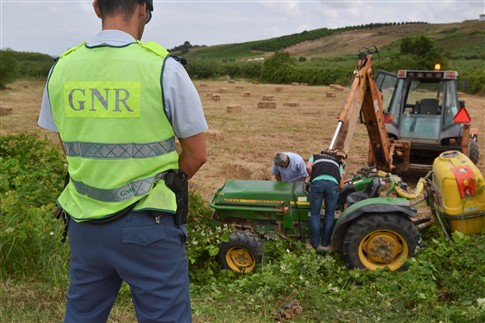 GNR registou 91 acidentes e 27 mortos com tratores agrícolas este ano