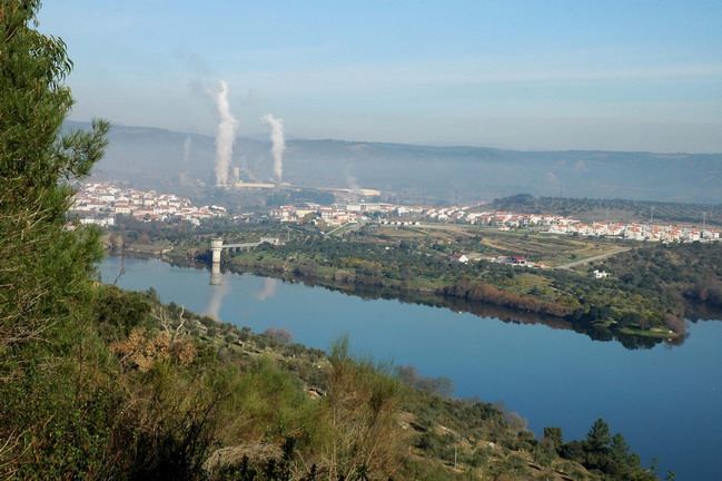 Vila Velha de Rodão: Parlamento aprova audição do ministro do Ambiente sobre poluição no rio Tejo