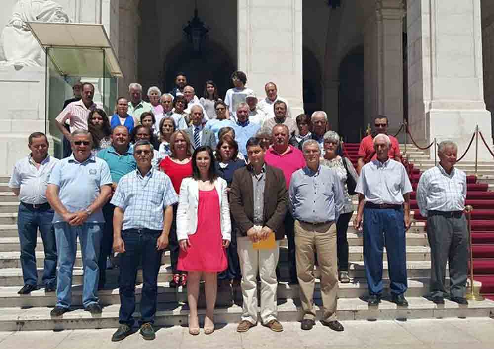 Castelo Branco: Fregueses de Santo André das Tojeiras visitam Assembleia da Republica