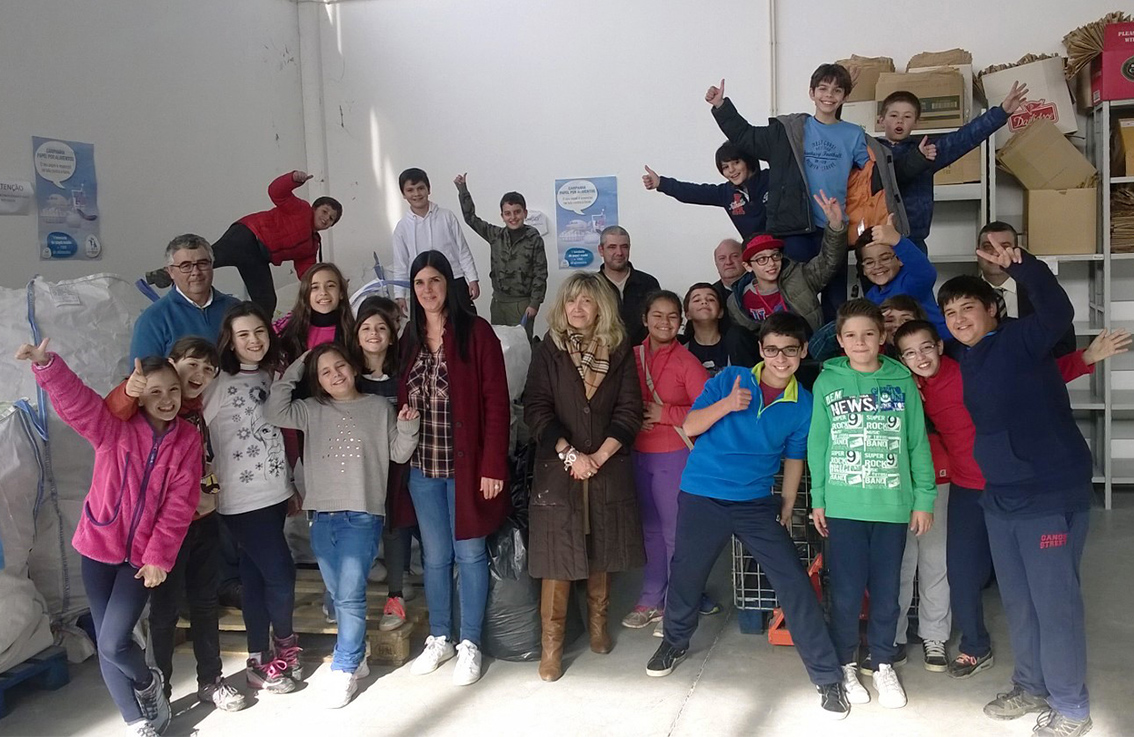 Castelo Branco: EB Afonso de Paiva em projeto de solidariedade “Papel por Alimentos”