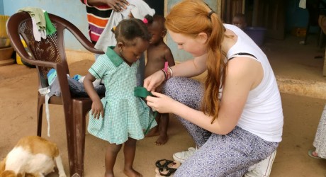 Covilhã: Roupa criada na UBI doada a orfanatos africanos