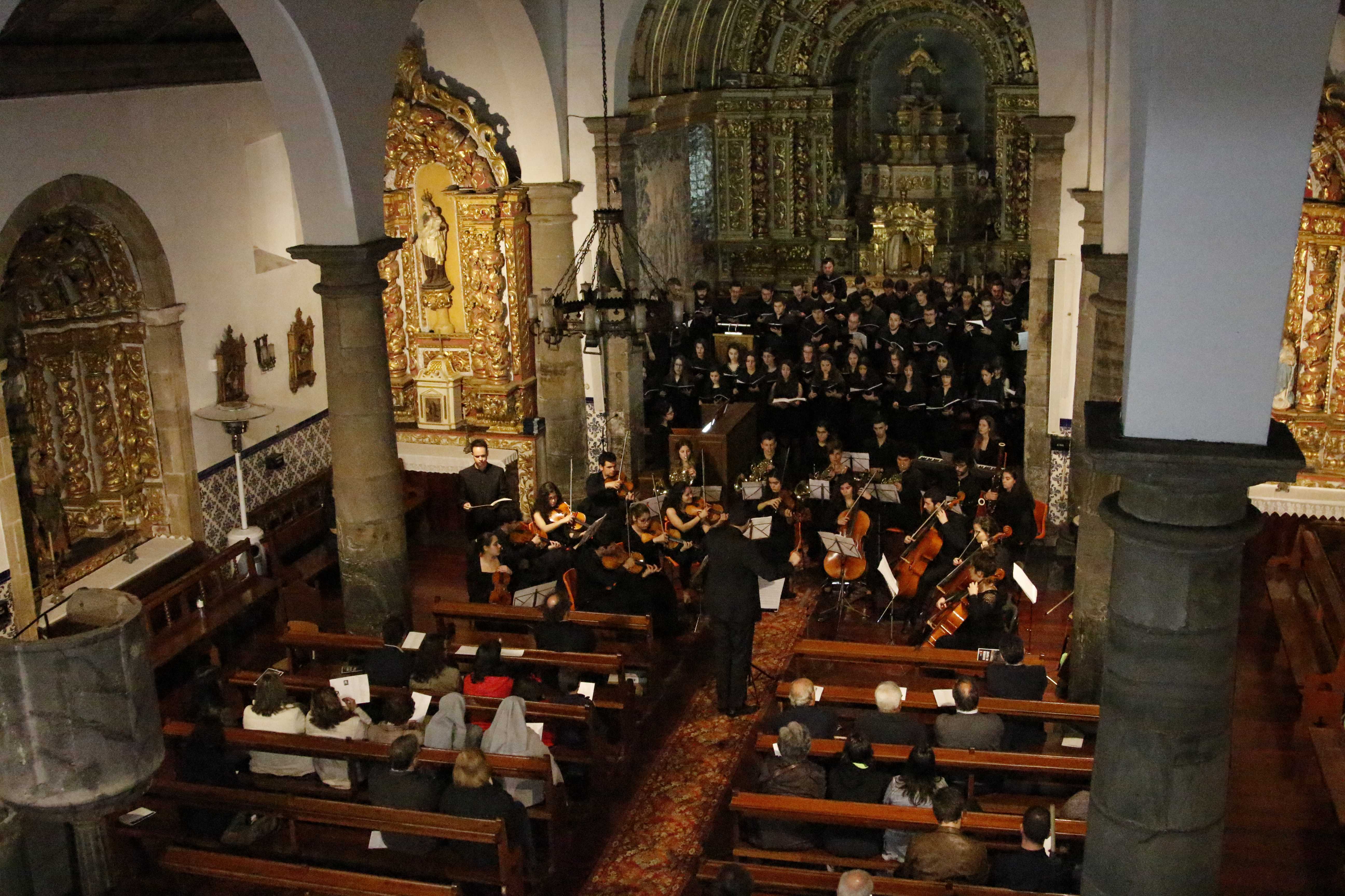 Oleiros: Multidão ouve Requiem de Fauré na Igreja Matriz