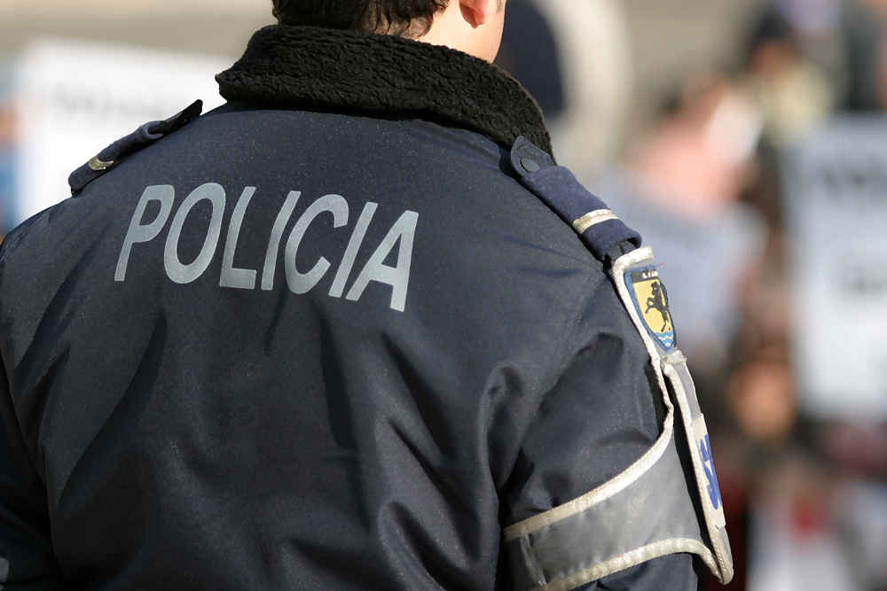 Governo vai promover 2.299 polícias até abril