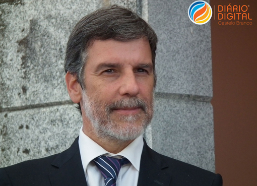 Luís Correia à procura de soluções para que S. Vicente da Beira não perca a agência bancária
