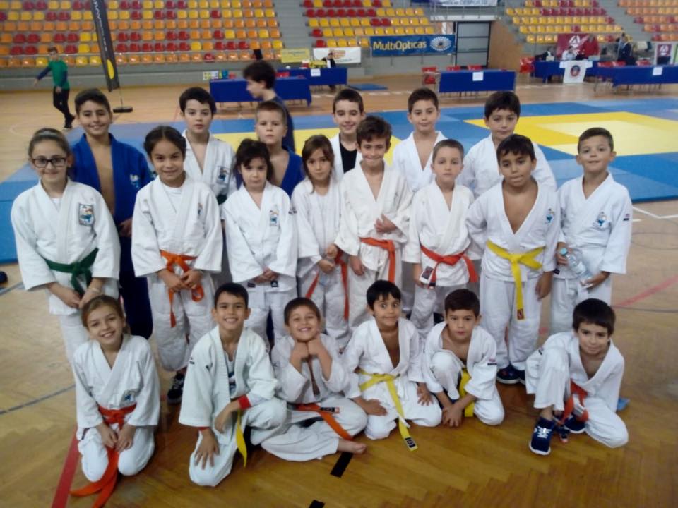 Pequenos Judocas da Escola de Judo Ana Hormigo participam no Torneio Projeto+ no Entroncamento