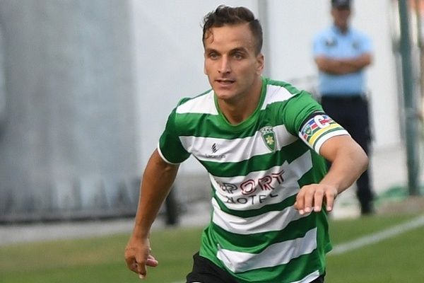 Diario Digital Castelo Branco Gilberto Completa Esta Tarde O 300 Âº Jogo Com A Camisola Do Sporting Da Covilha