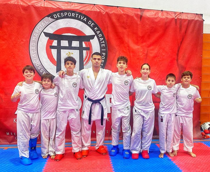 karate-wado-albicastrenses-presentes-em-estyagio--internacional-de-competiyyo-decorrido-em-coimbra