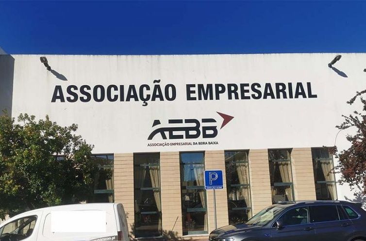 aebb-lanya-casos-inspiradores-para-dar-voz-a-empresyarios-que-impulsionam-a-regiyo