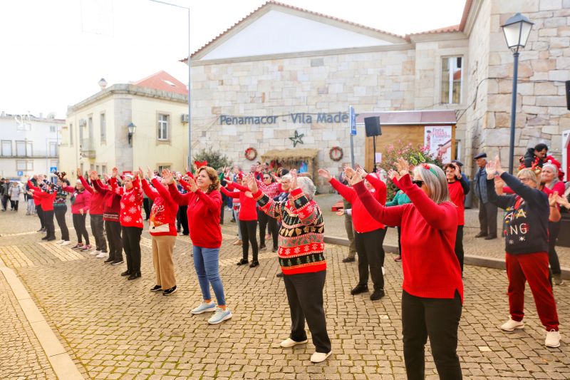 cpenamacor-vila-madeiroc-regressou-para-festejar-mais-dois-dias--