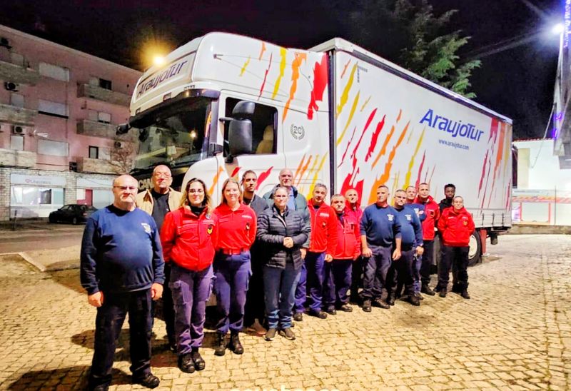 Novo Banco doa mobiliário aos Bombeiros do Fundão