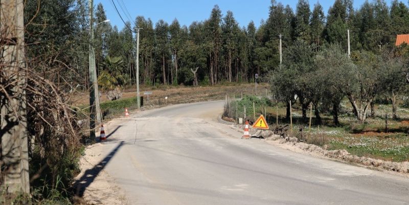 Sertã: Pavimentação da EM531 corta trânsito entre Estradinha e Castelo