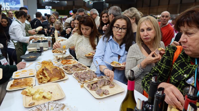 produtos-da-beira-baixa-em-momento-de-degustayyo-na-fitur-de-madrid--