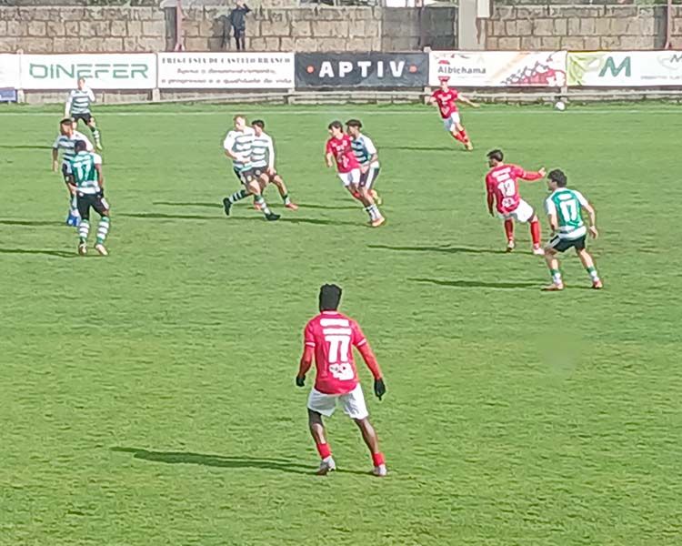 benfica-e-castelo-branco-perde-com-o-sporting-de-pombal-em-casa