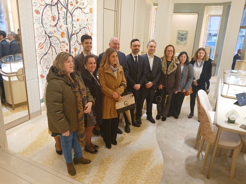 Bordado de Castelo Branco na Cartier Lisboa como o Diário Digital adiantou em primeira mão
